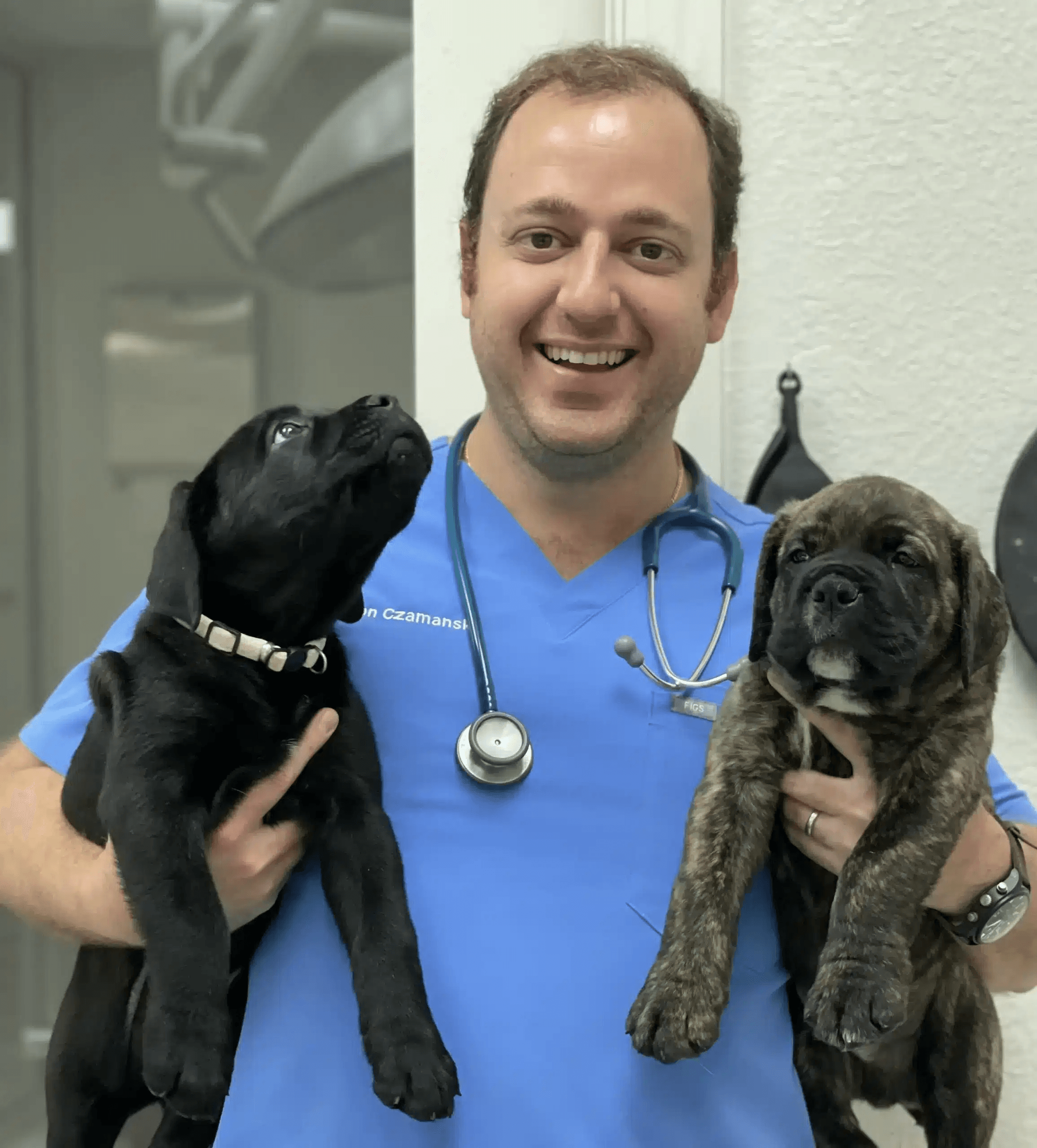 Dr. Simon Czamanski
